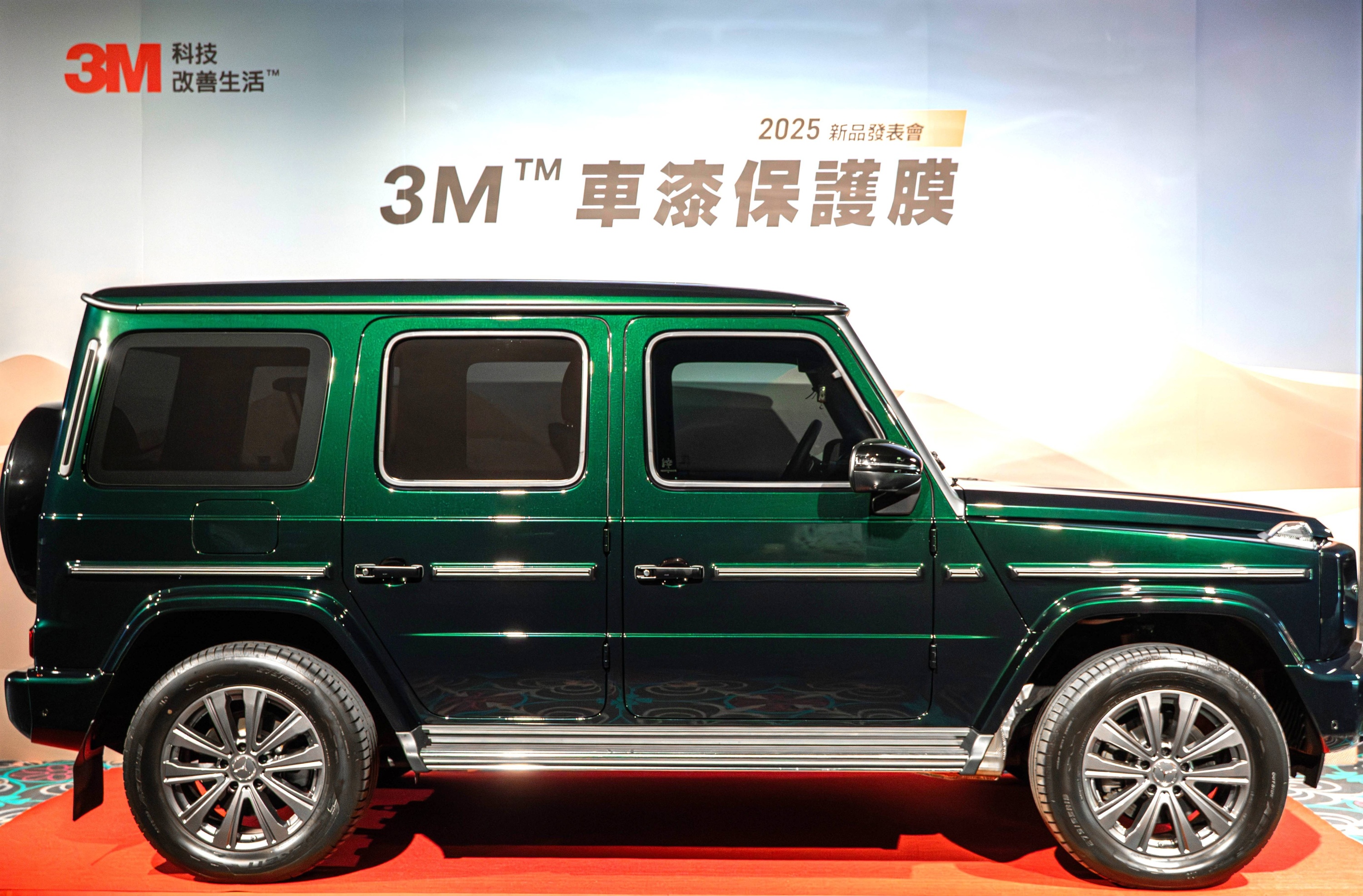 圖一_3M推出全新3M™ 車漆保護膜高光 150 系列 以「強效防護」、「疏水抗汙」、「增豔亮白」為產品亮點 (3M提供).jpg