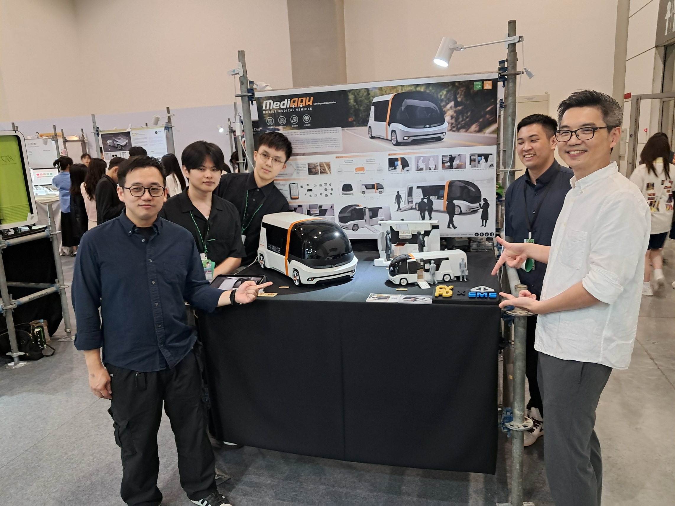 中華汽車、中原大學打造【MediARK 行動醫療車】.jpg