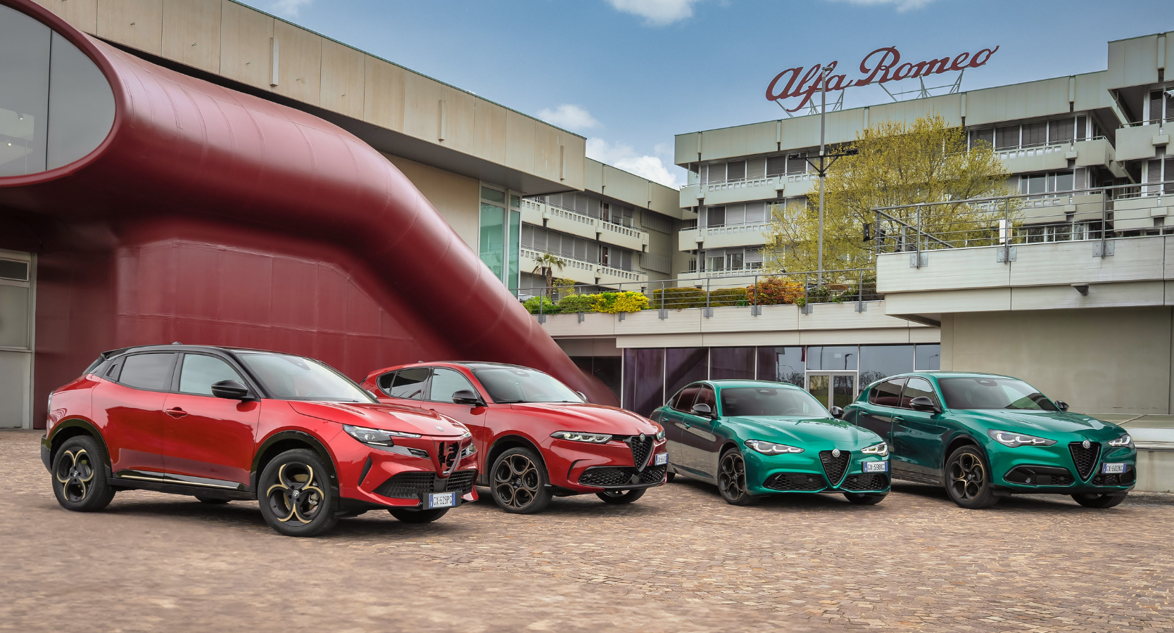 ALFA ROMEO 再奪德國三項大獎肯定 以「年度最佳設計品牌」殊榮 征服全球車壇.png