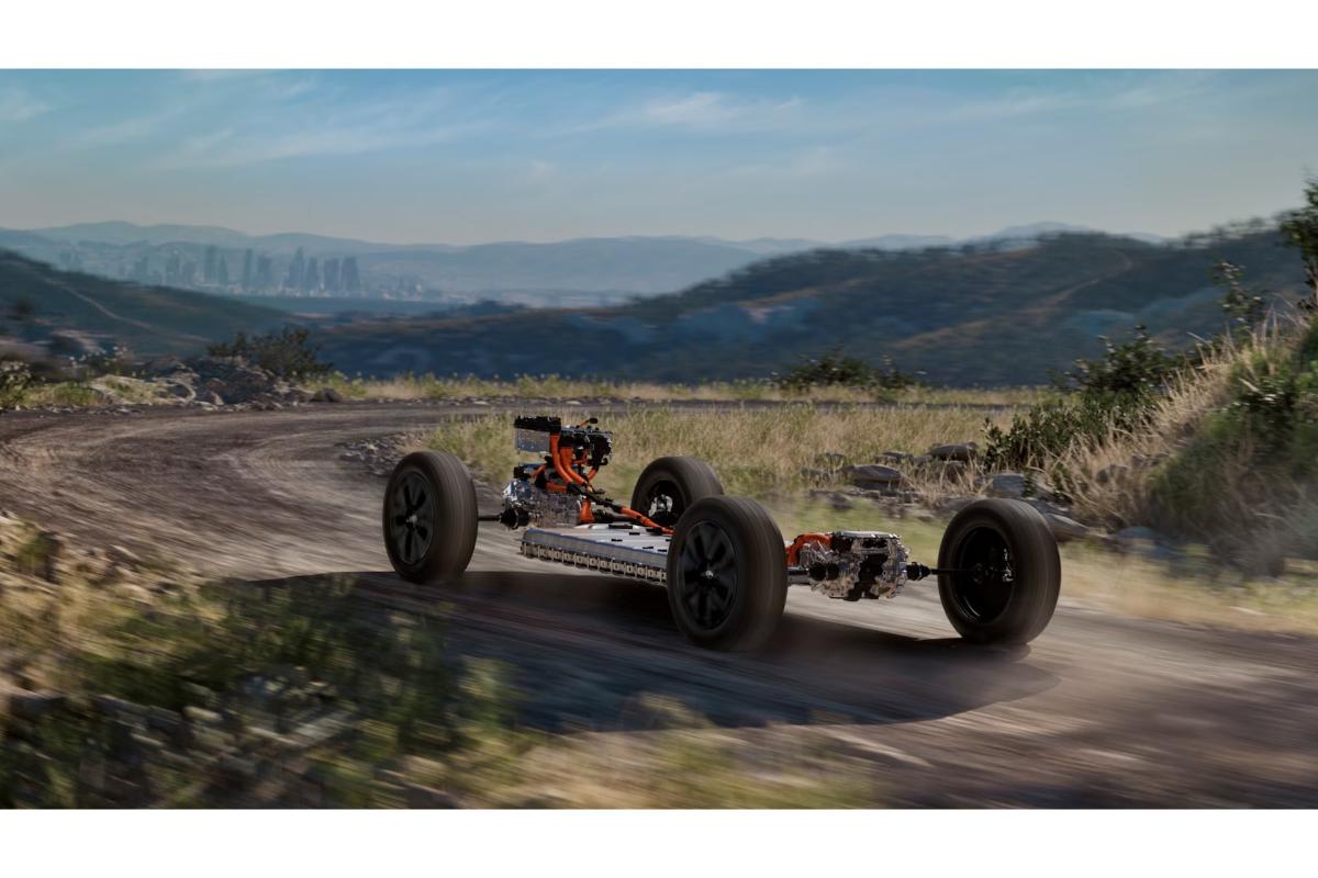 2026toyotabzwoodlandevsuvelectricoffroad-2.jpg