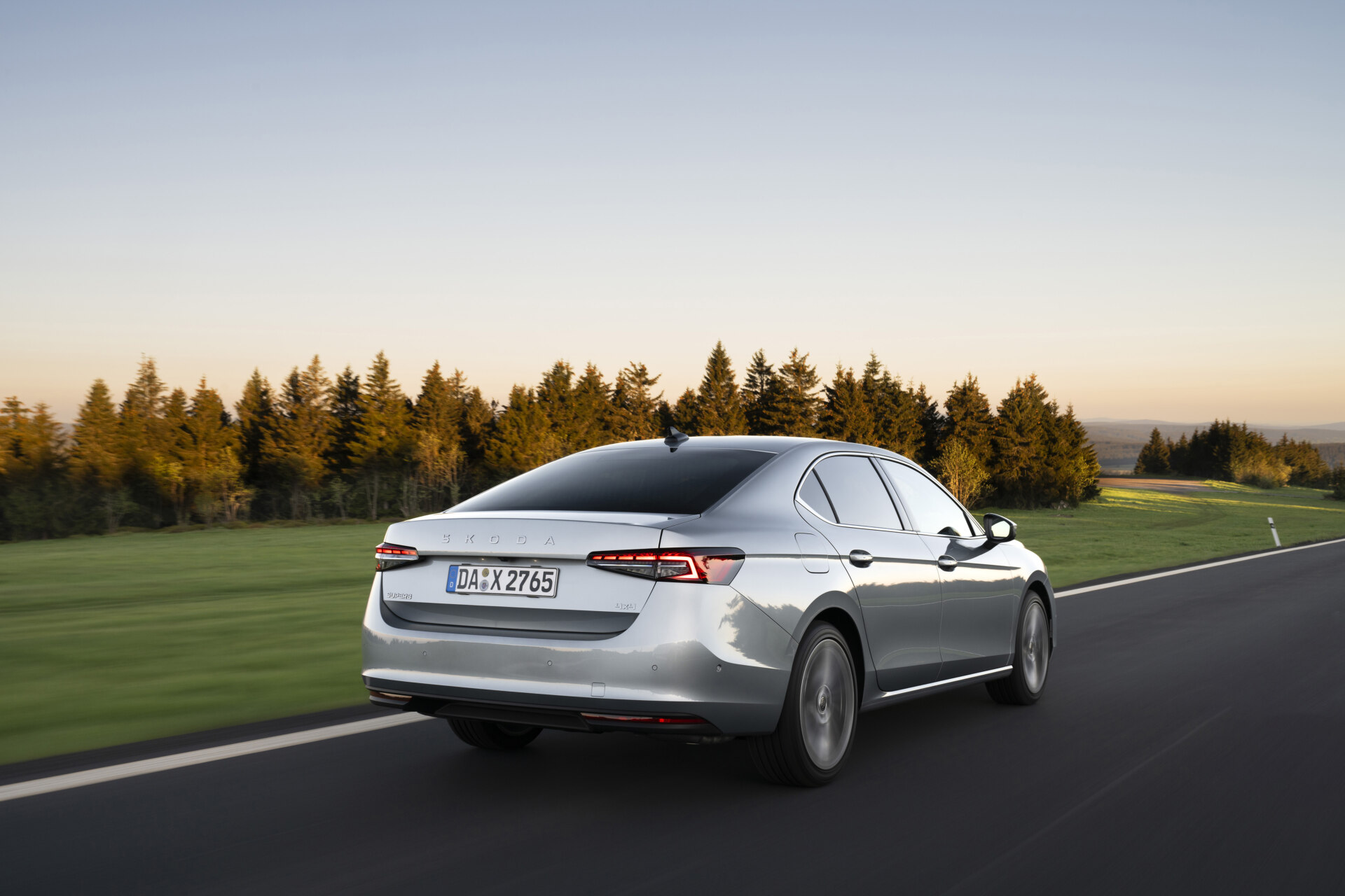 10_skoda_superb_hatch_62d1c3c3-1920x1280.jpg