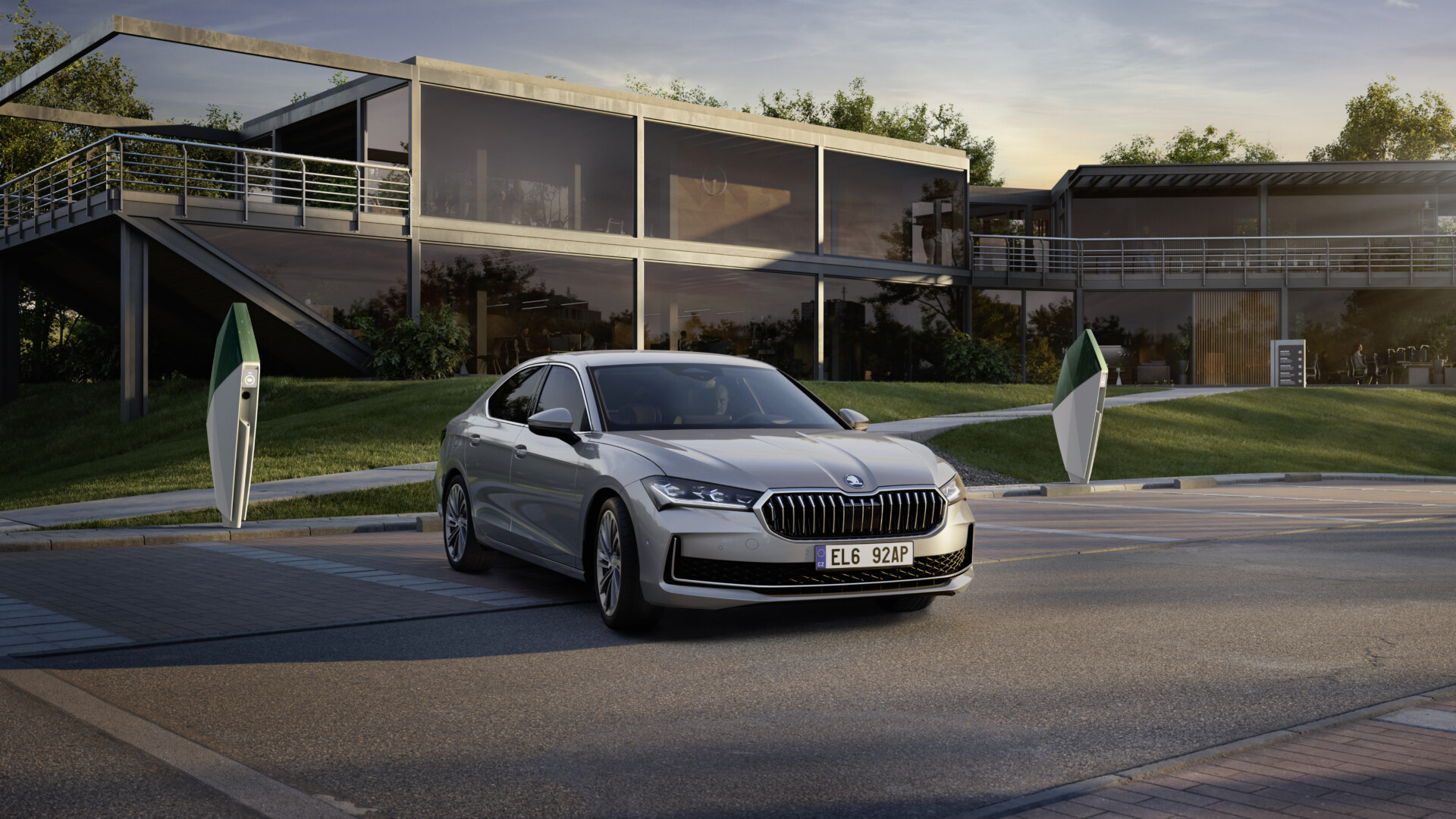 250117-the-all-new-superb-hatch-plug-in-hybrid-1_3df08e63-1920x1080.jpg