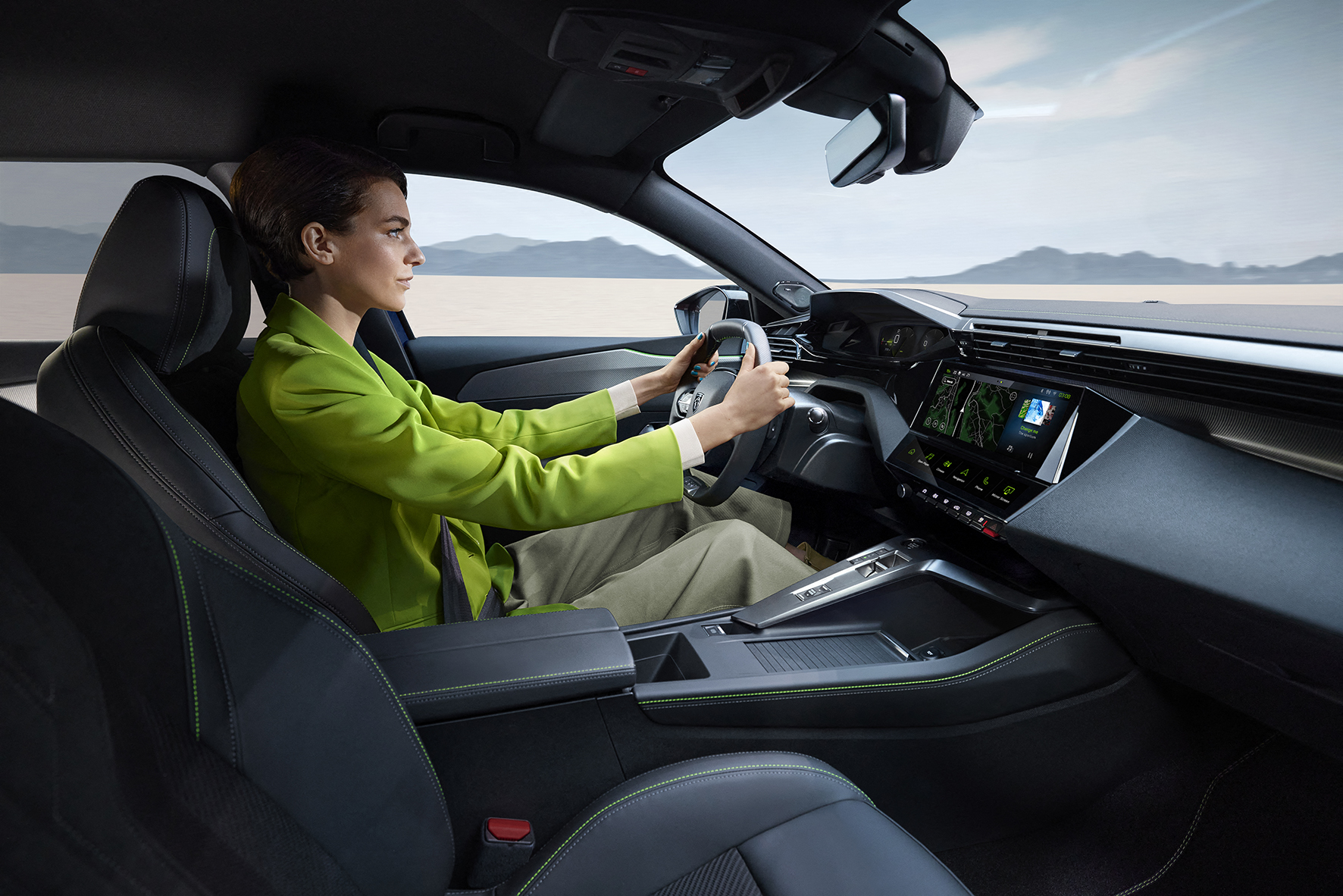 PEUGEOT 408_05.jpg