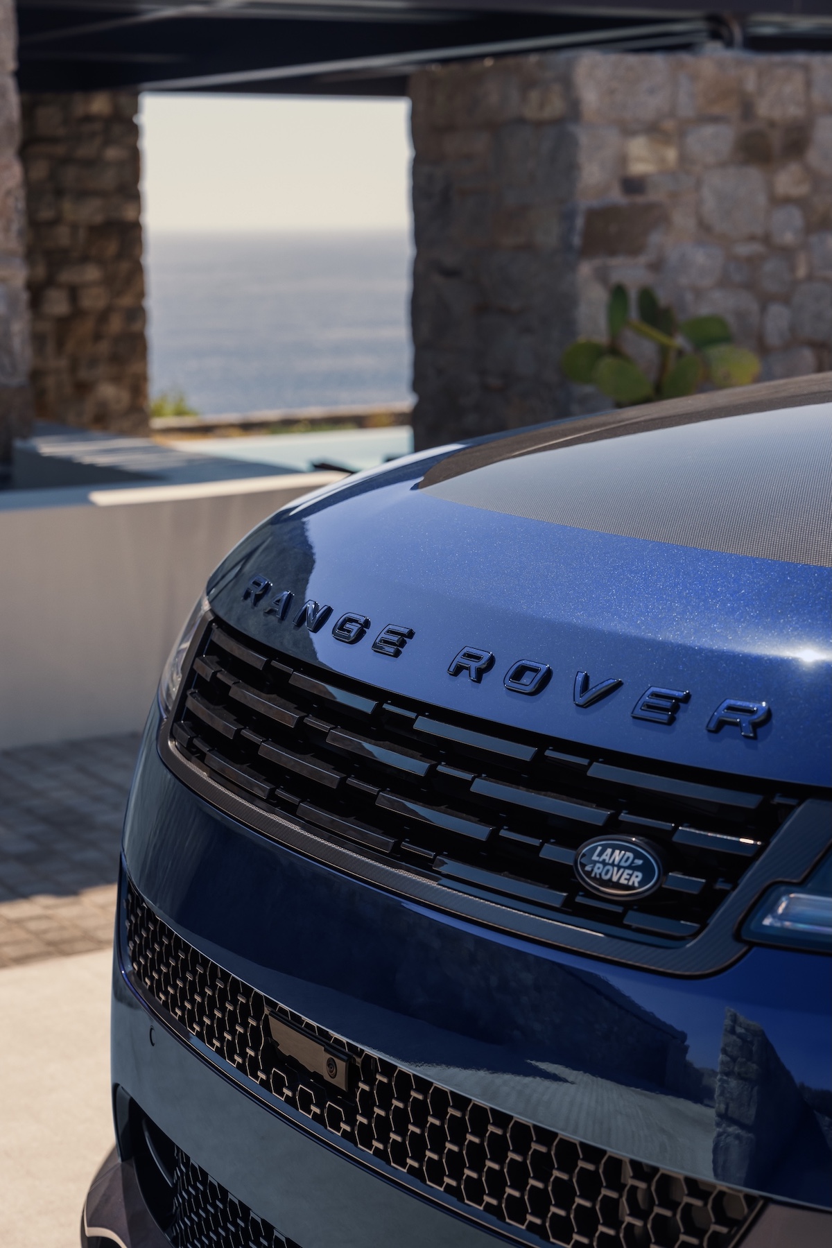 RRS_SV_Nocturne_Front_Detail_02.jpg