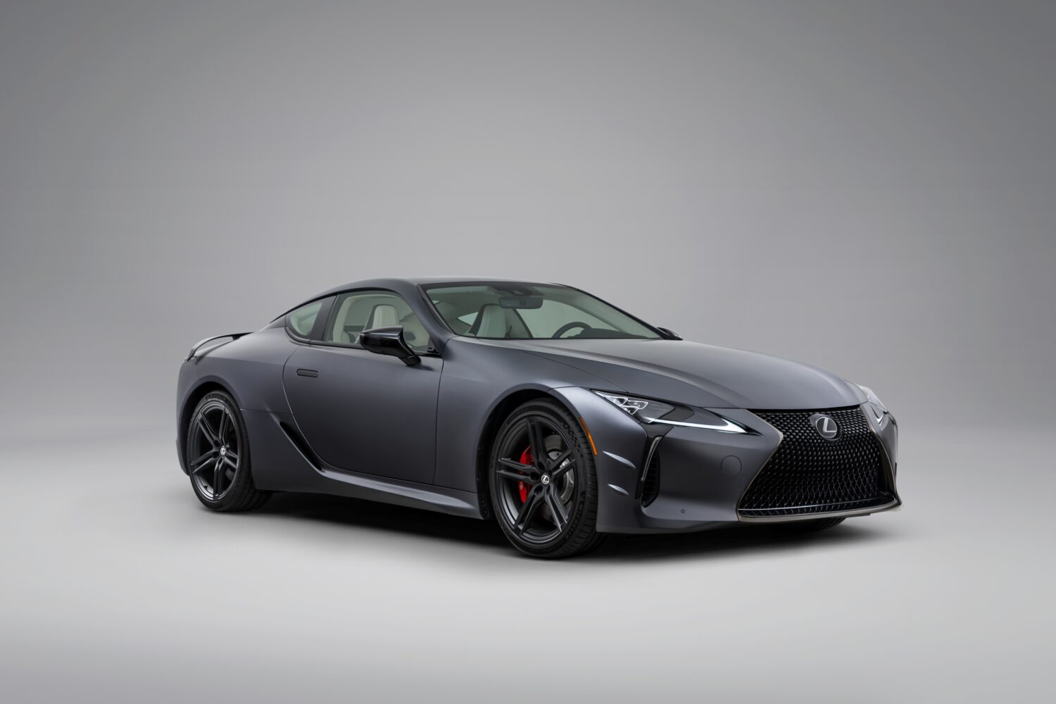 2026_LC500_-Coupe_HERO-1500x1000.jpg