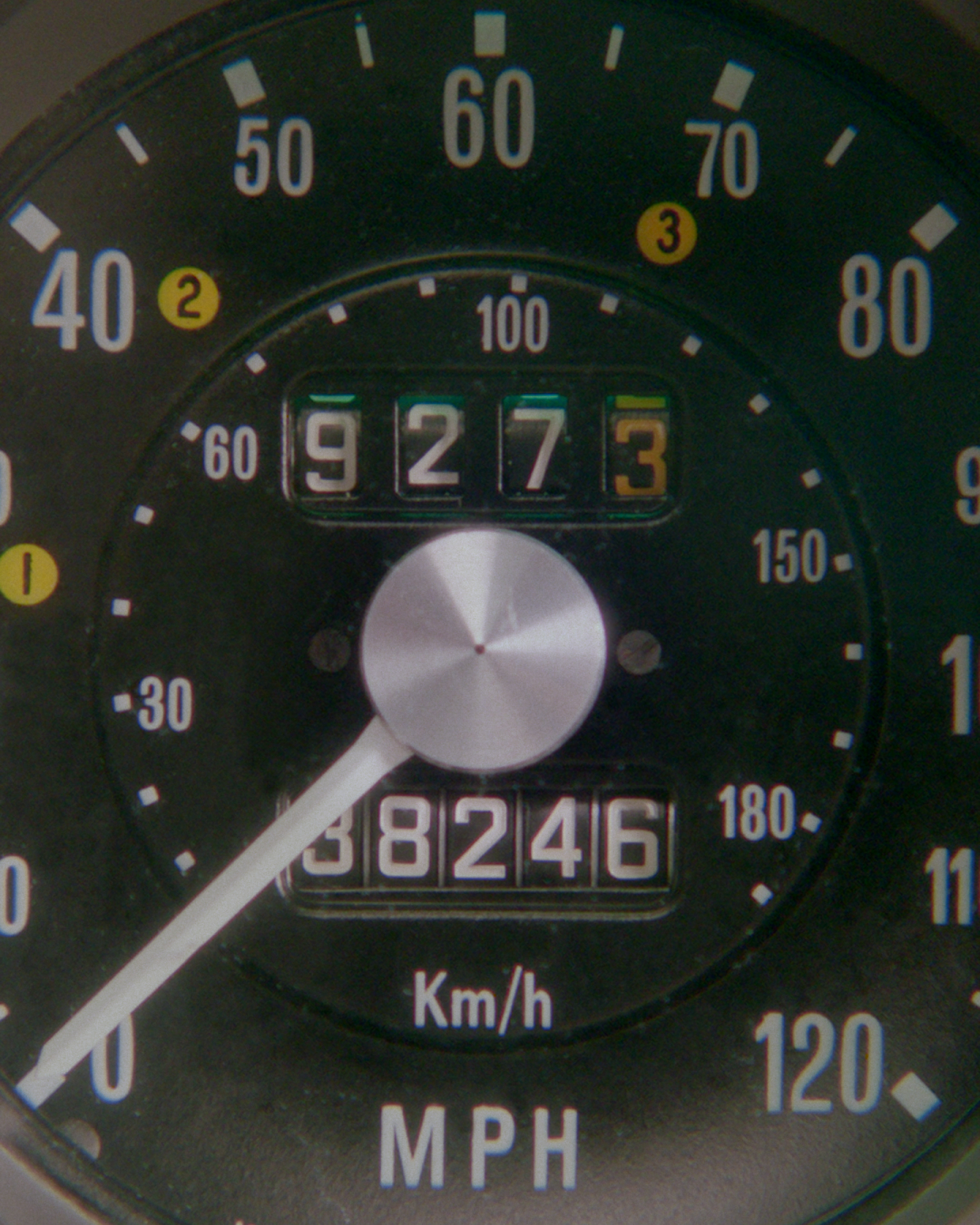 L46025GL_303104651_MATERIAL_WORLD_SOCIALl_4x5_70s_CROP_2 (2).jpg