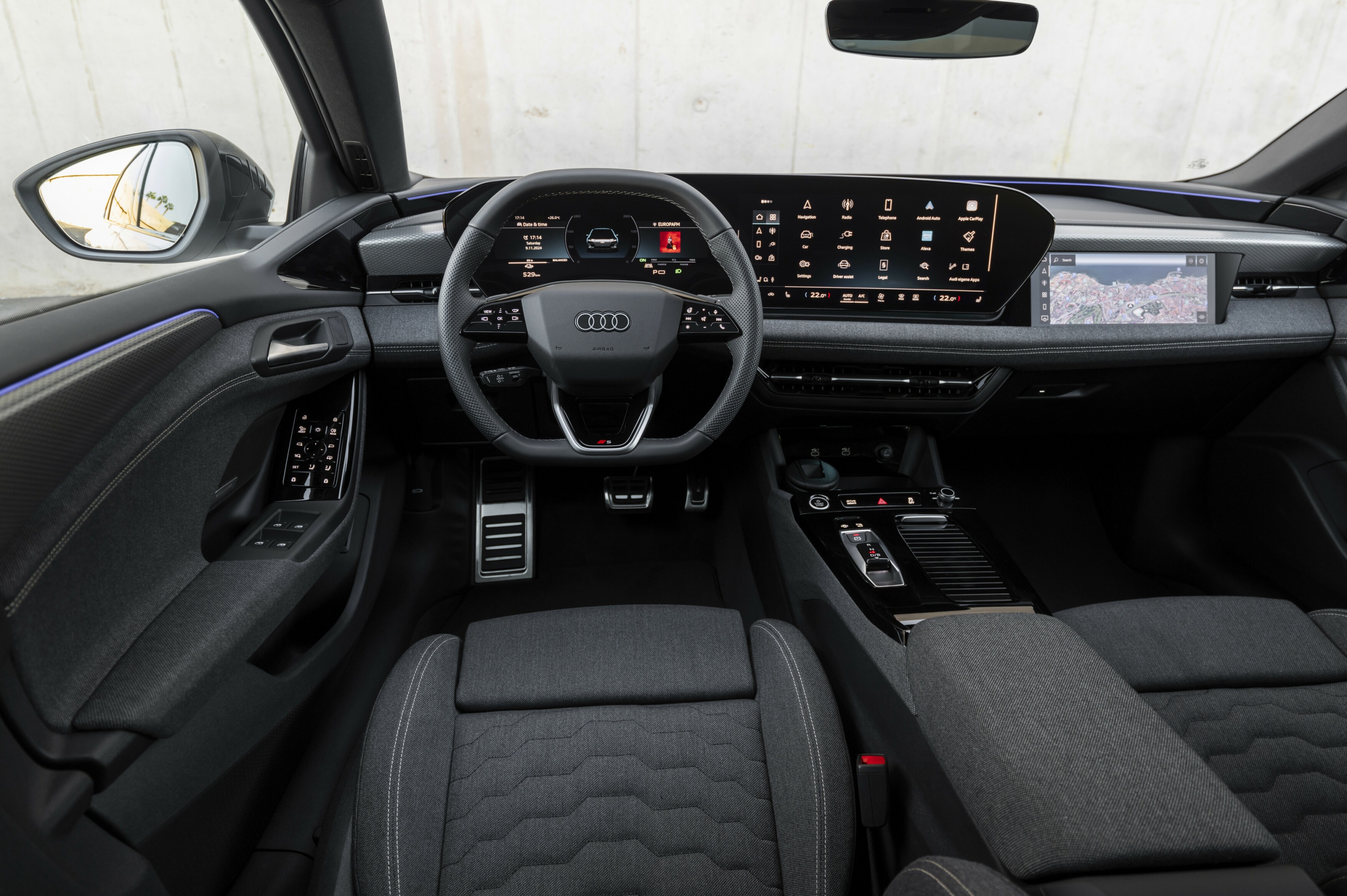 A6 e-tron 車艙內裝.jpg