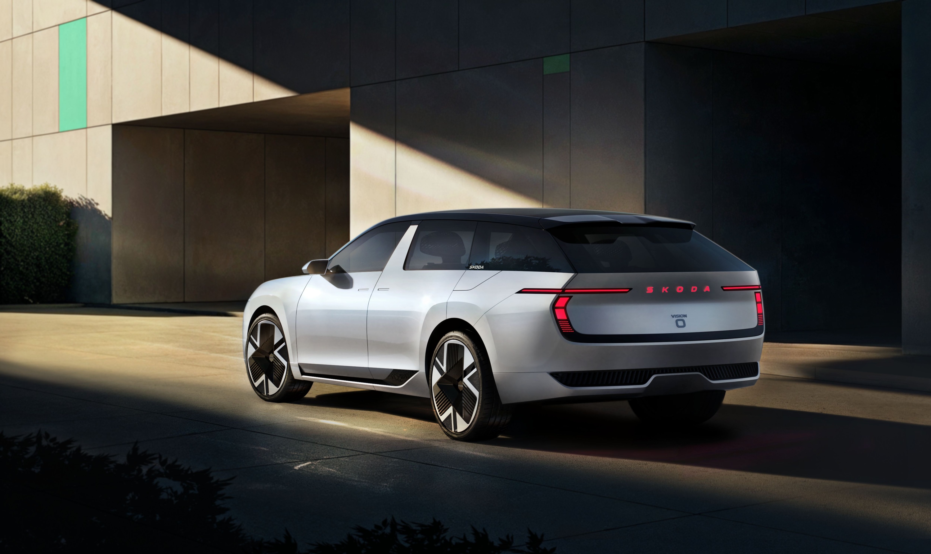 CGI-driving-12_d5f6fd0d.jpg