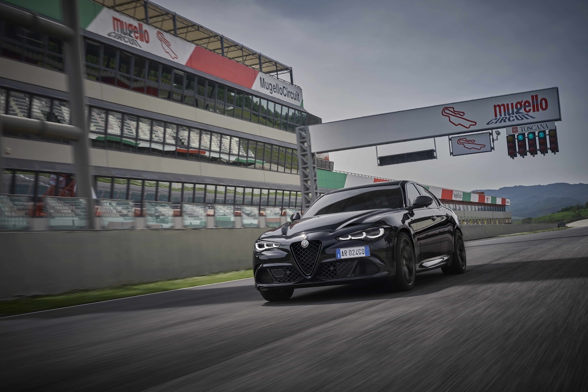 Giulia Quadrifoglio_01.jpg