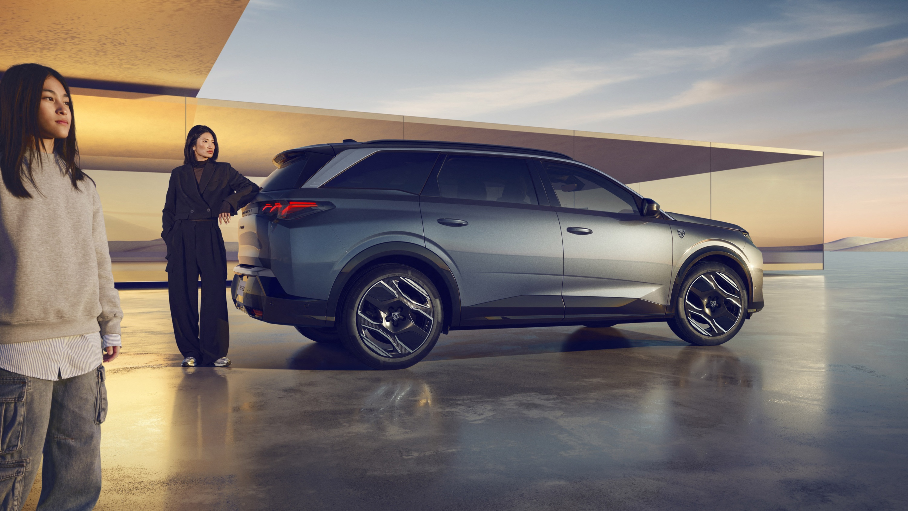 PEUGEOT 5008_07.jpg