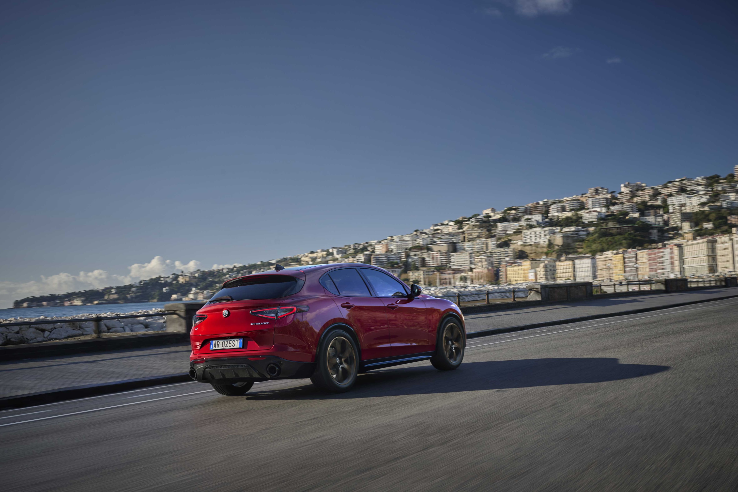 Stelvio Intensa_03.jpg