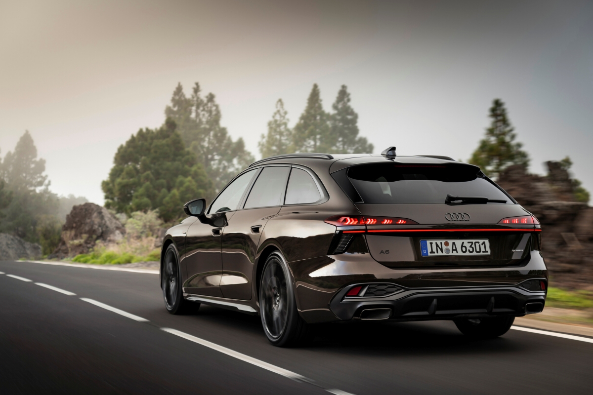 Audi A6 Avant.jpg