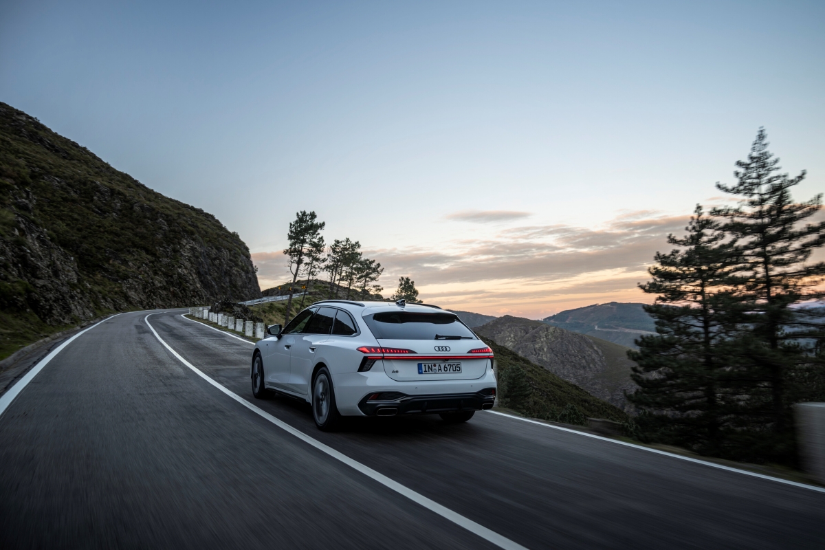 Audi A6 Avant_2.jpg