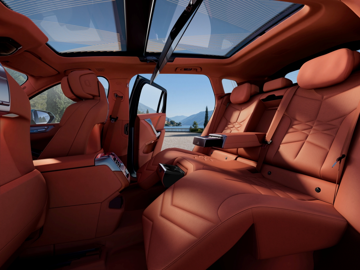 P90651166_highRes_bmw-x5--07-2026.jpg