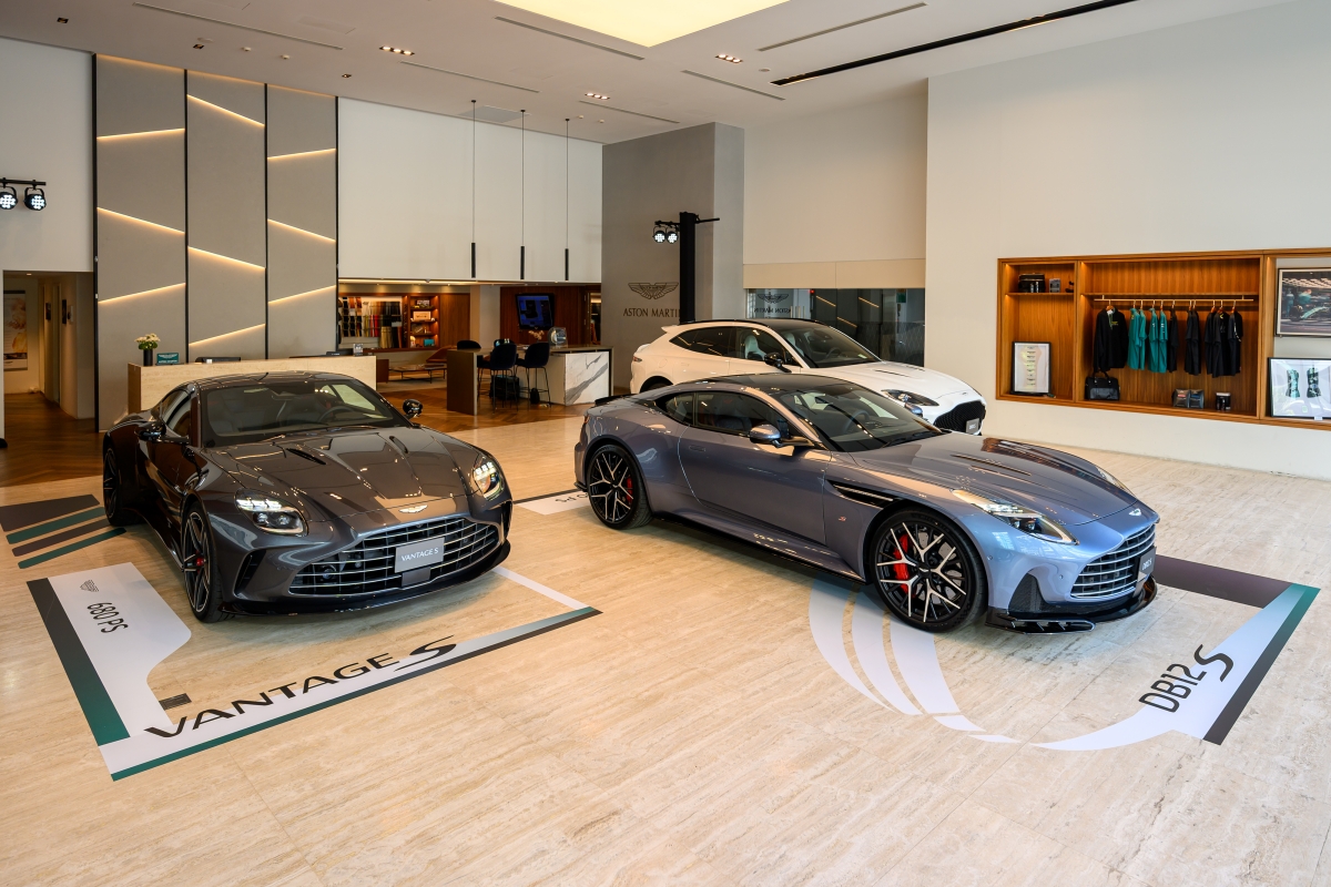 Showroom (4).jpg