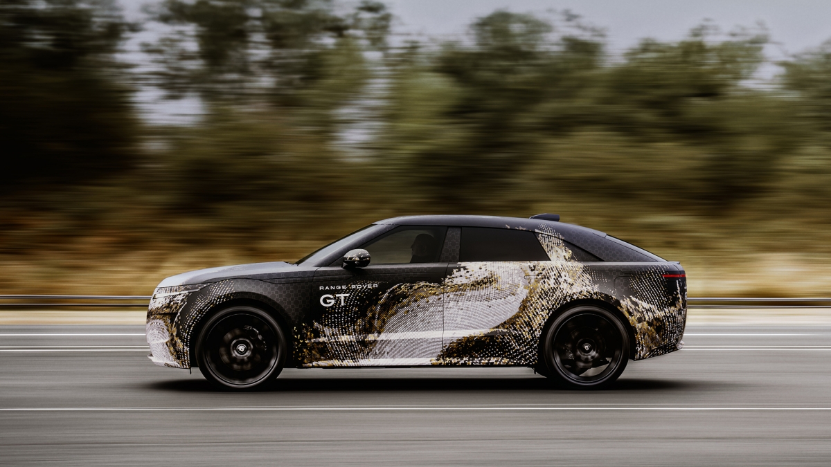 RR_GT_EXTERIOR_SIDE_PROFILE_DYNAMIC.jpg