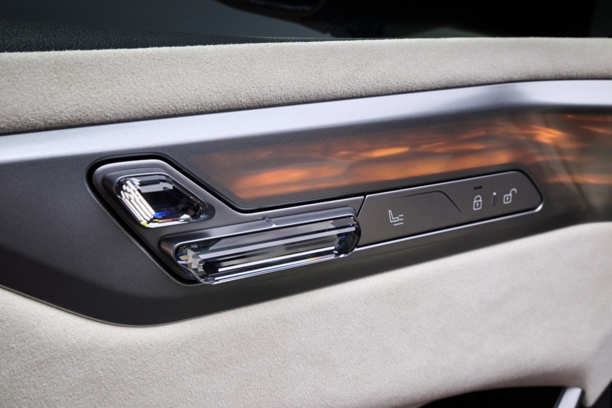 P90646065_lowRes_bmw-ix5-60-xdrive-06.jpg