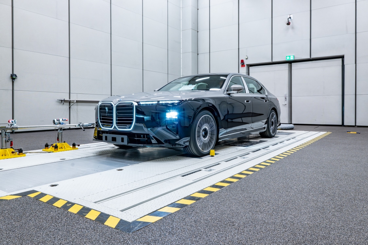 P90646747_lowRes_the-new-bmw-7-series.jpg