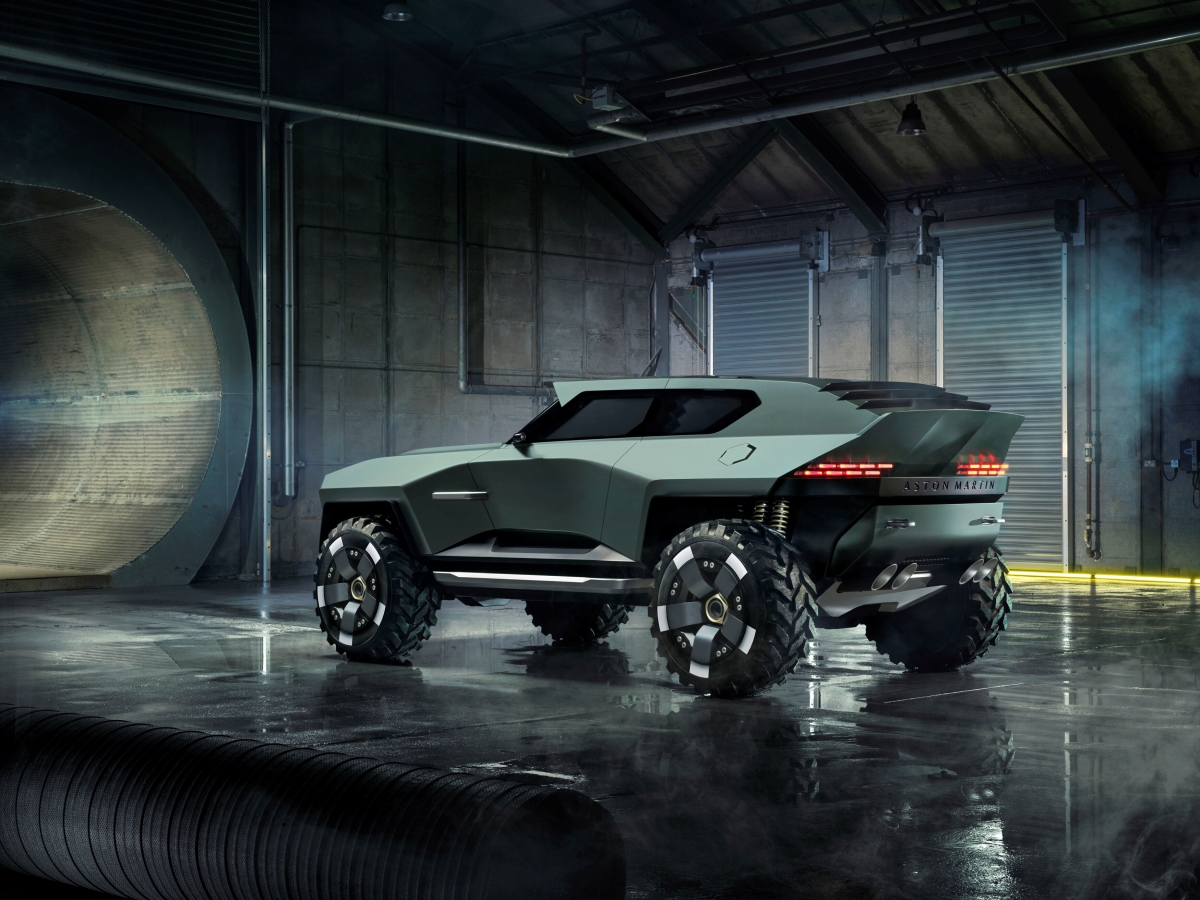 AstonMartin Dreadnought_02.jpg