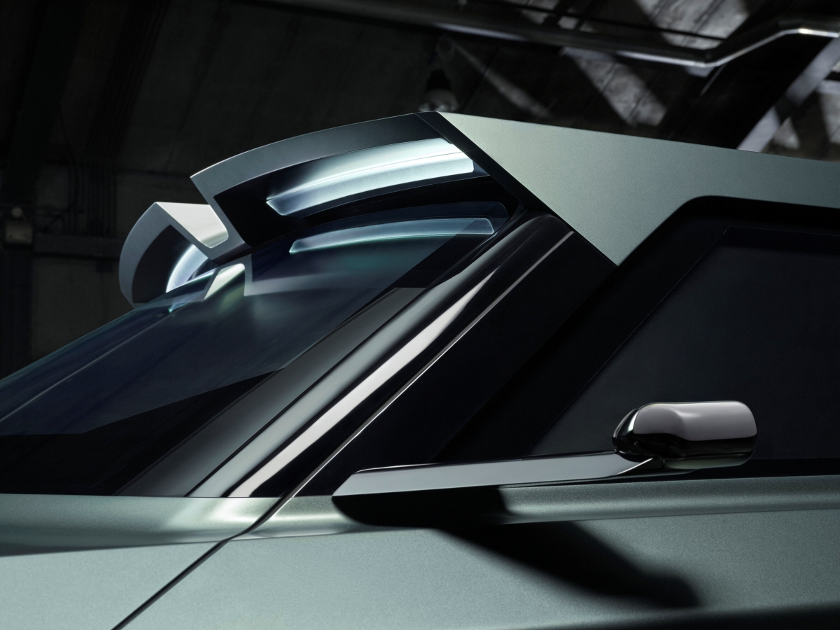 AstonMartin Dreadnought_11.jpg