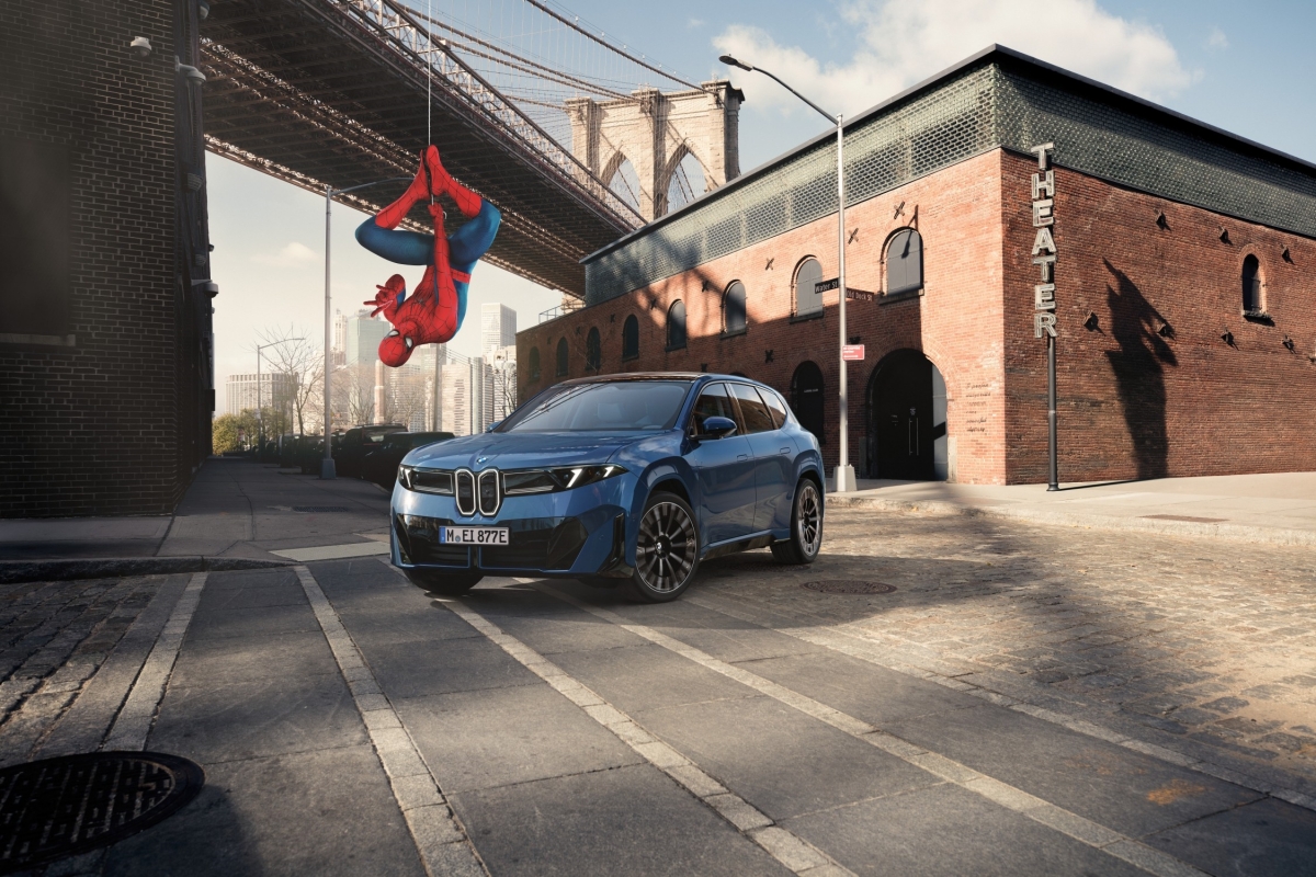 P90651330_lowRes_bmw-brings-the-neue-.jpg