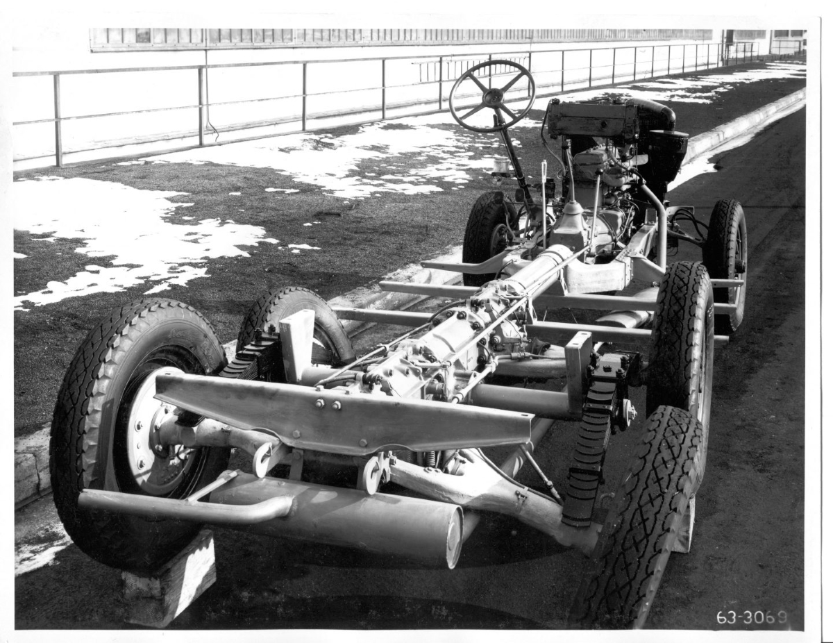 903-1939_chassis_zezadu_1-1440x1111.jpg