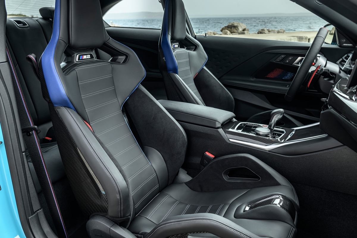 P90642586_lowRes_the-new-bmw-m2-with-.jpg