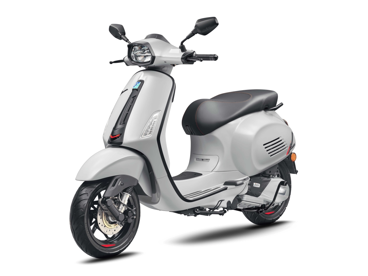 Vespa Sprint S 180.jpg