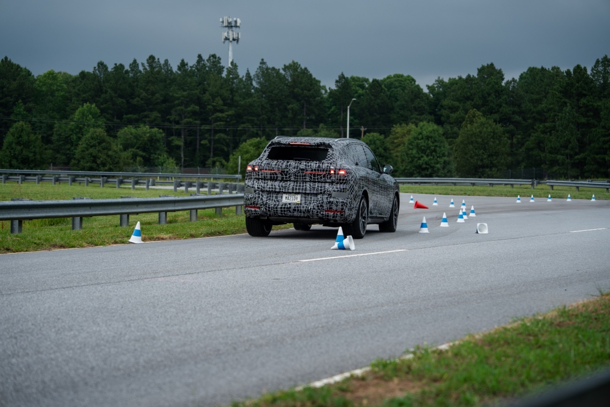 P90645293_lowRes_the-new-bmw-x5-proto.jpg