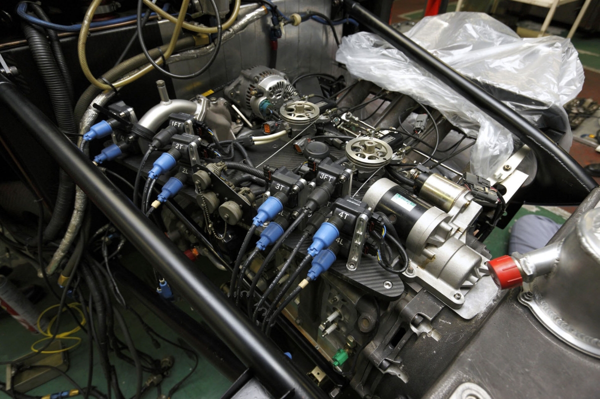 1991_Le_Mans_winning_Mazda_787B (9).jpg