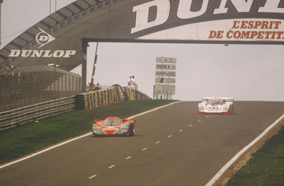 1991_Le_Mans_winning_Mazda_787B.jpg