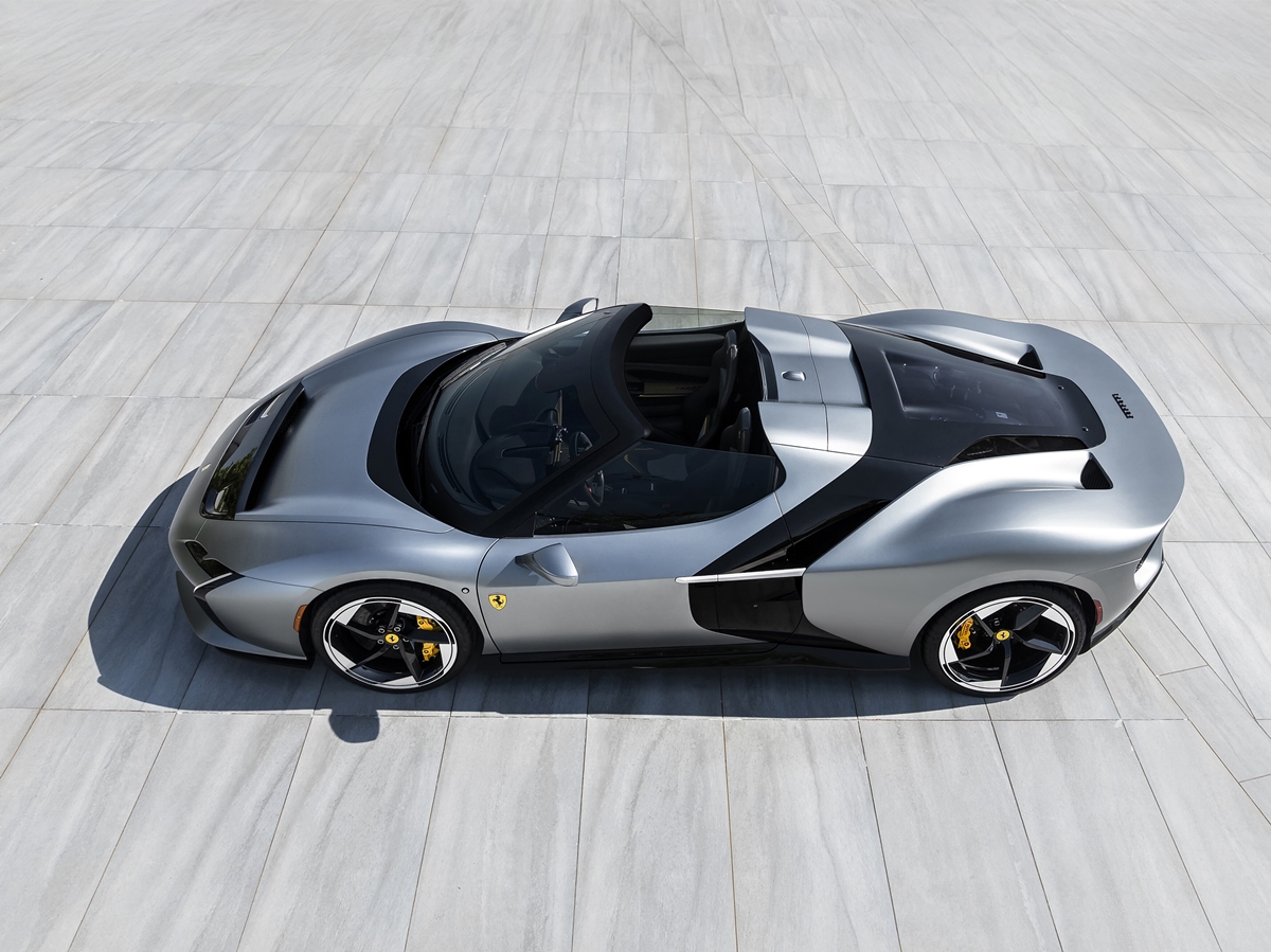Ferrari_HC25_6.jpg
