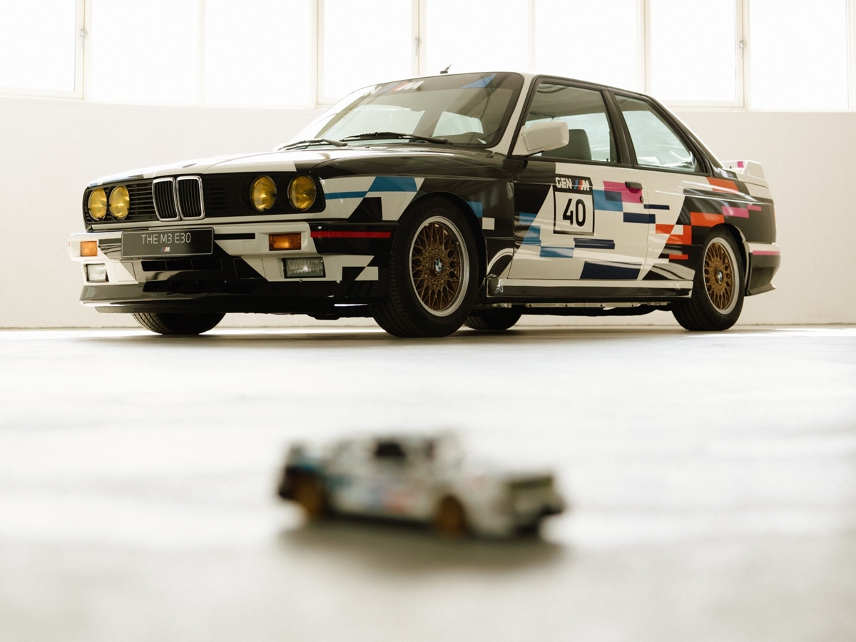 P90642082_lowRes_bmw-m3-e30-lego-spee.jpg