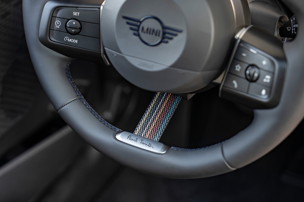 P90642129_lowRes_mini-cooper-s-5-door.jpg