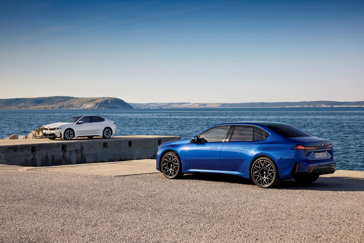 P90657634_highRes_the-new-bmw-3-series.jpg