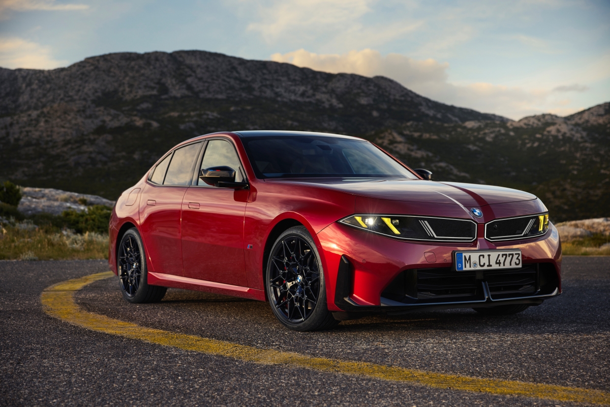 P90657707_highRes_the-new-bmw-m350-xdr.jpg