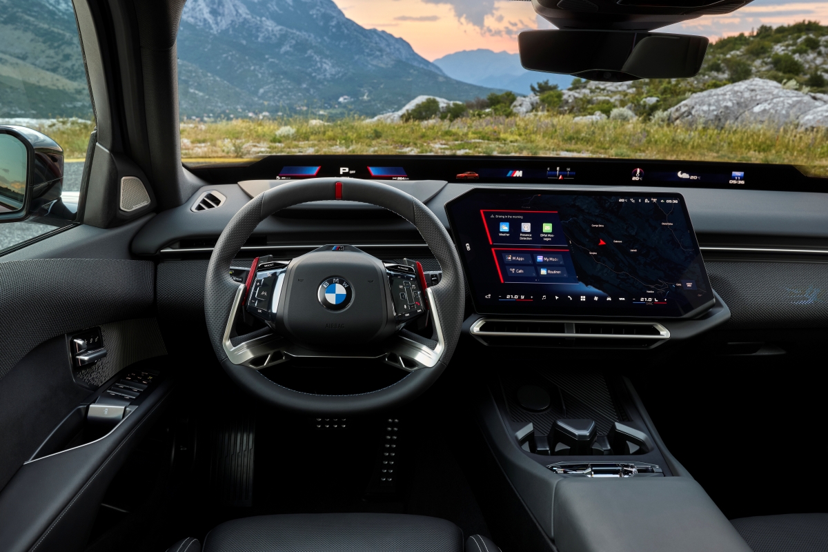 P90657768_highRes_the-new-bmw-m350-xdr.jpg