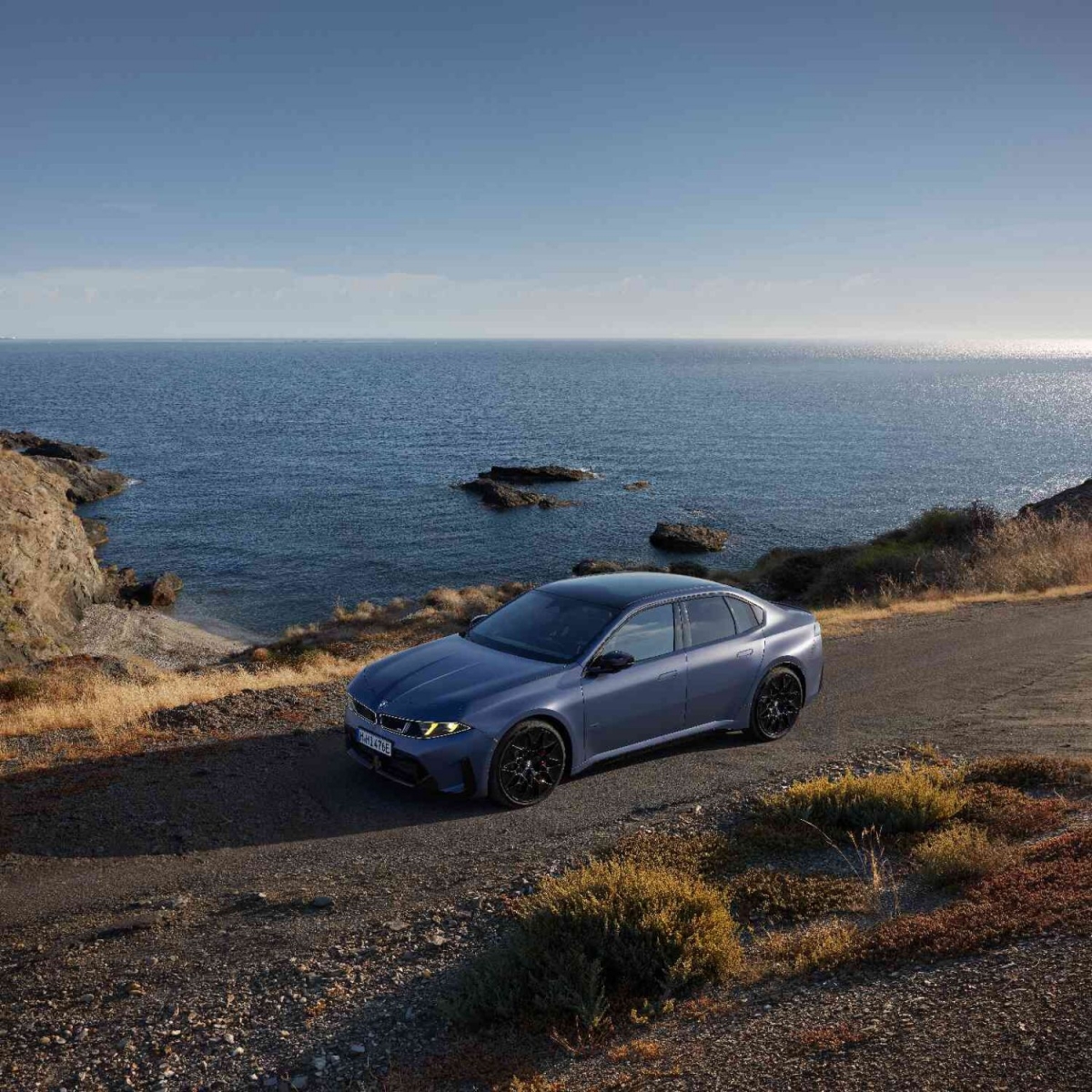 P90658103_highRes_the-new-bmw-i3-m60-x.jpg
