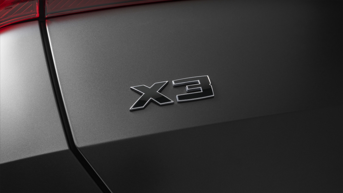 P90658752_highRes_bmw-x3-m50-xdrive-bl.jpg