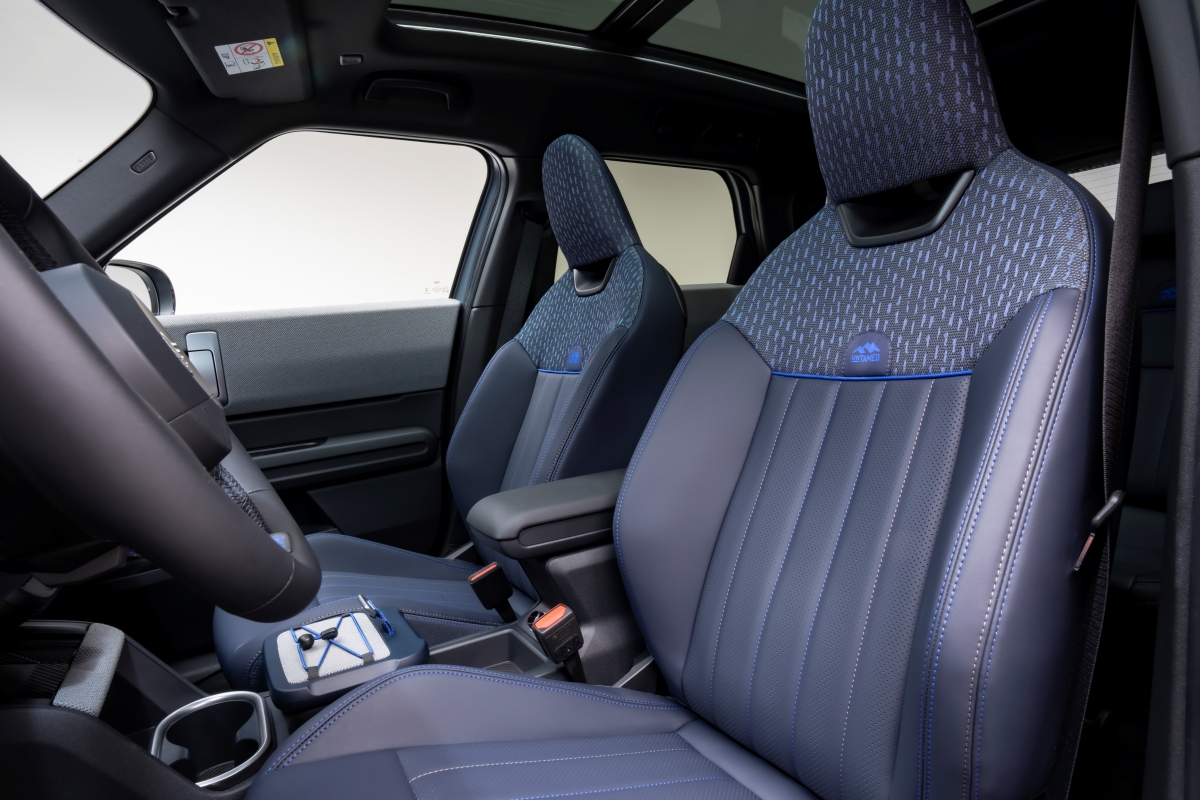 P90654875_highRes_mini-countryman-s-al.jpg