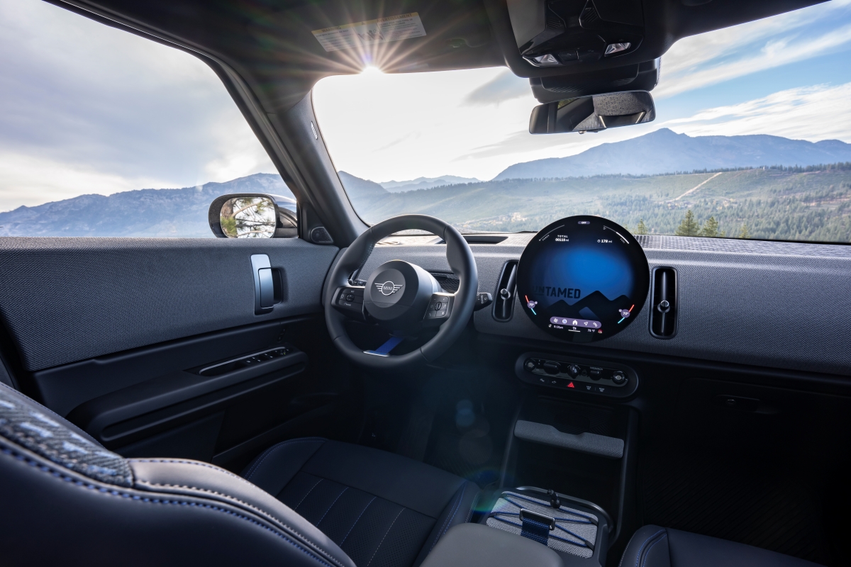 P90659506_highRes_mini-countryman-s-al.jpg