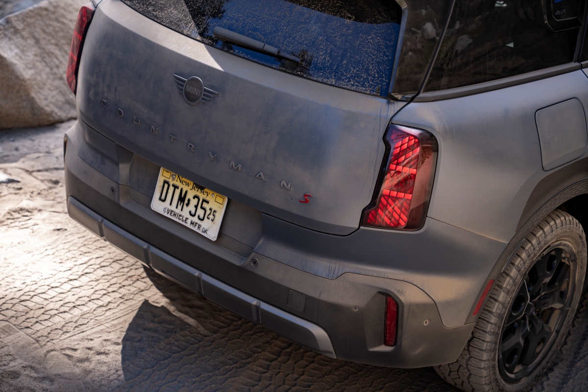 P90659532_highRes_mini-countryman-s-al.jpg