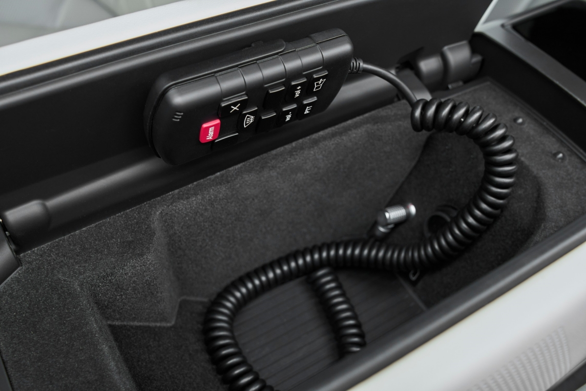 P90659261_lowRes_bmw-concept-7-protec.jpg