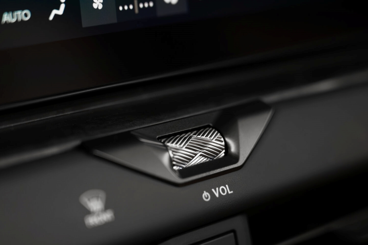 2027_Lexus_NX350h_AWD_024-1500x1000.jpg