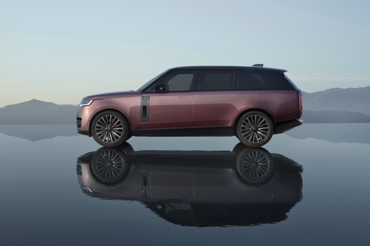 RANGE ROVER ELECTRIC SIDE PROFILE 02_09_26_0.jpg