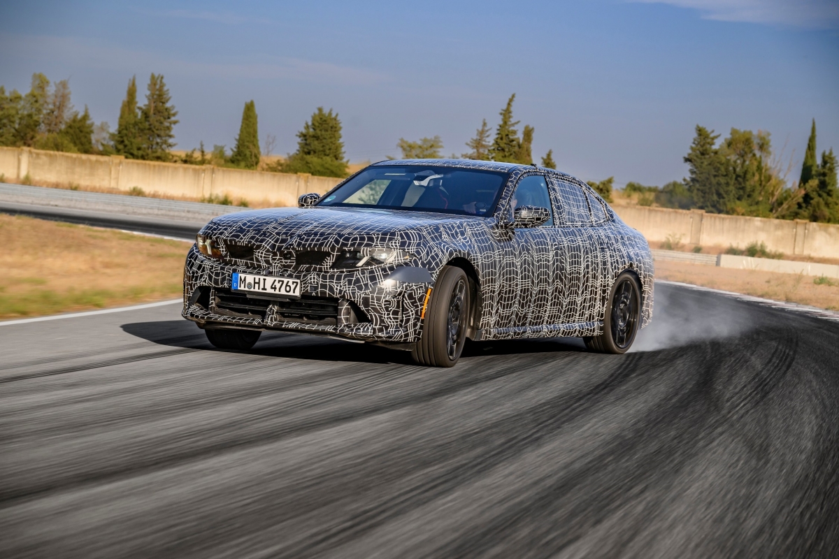 P90651546_lowRes_the-new-bmw-3-series.jpg