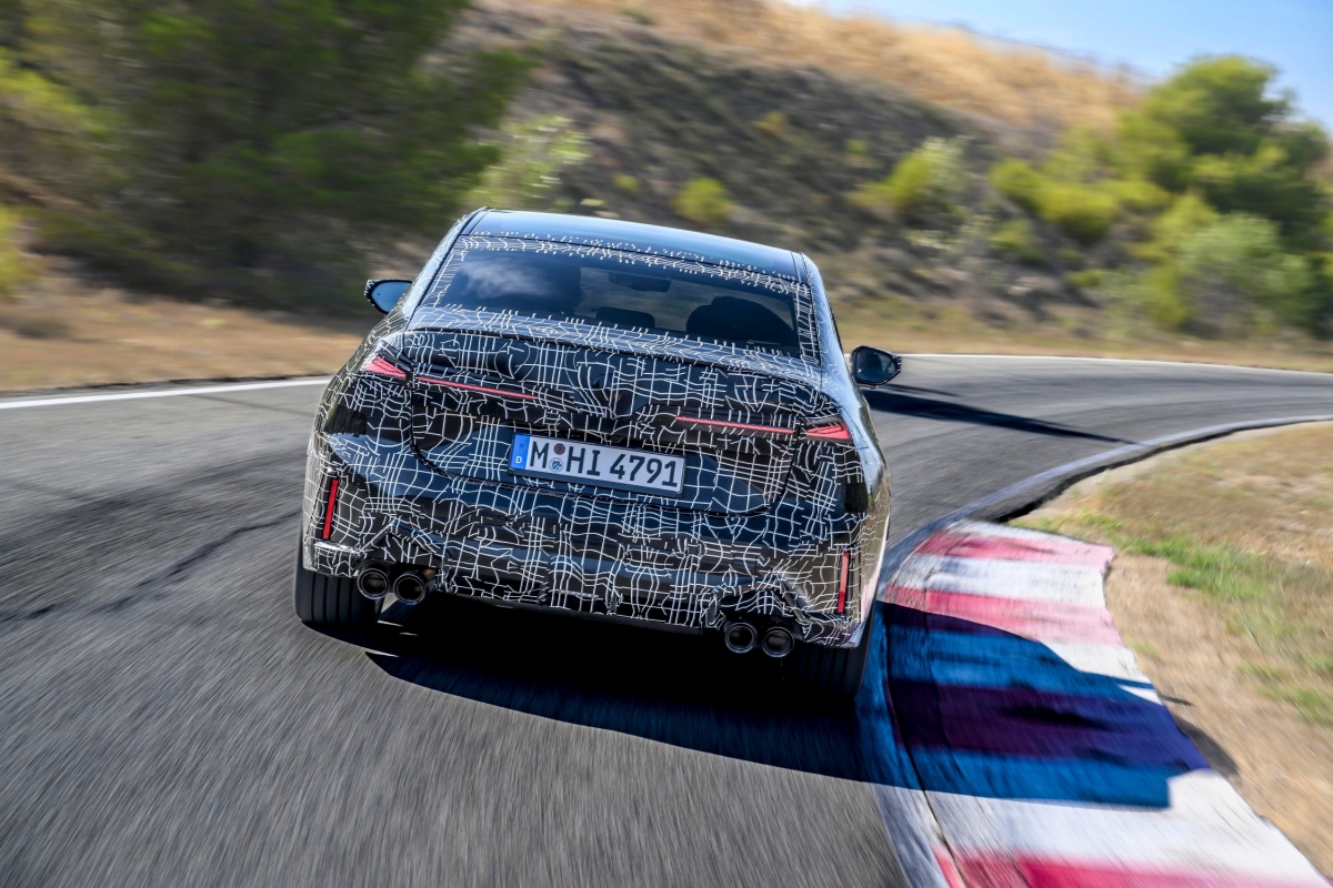 P90651547_lowRes_the-new-bmw-3-series.jpg