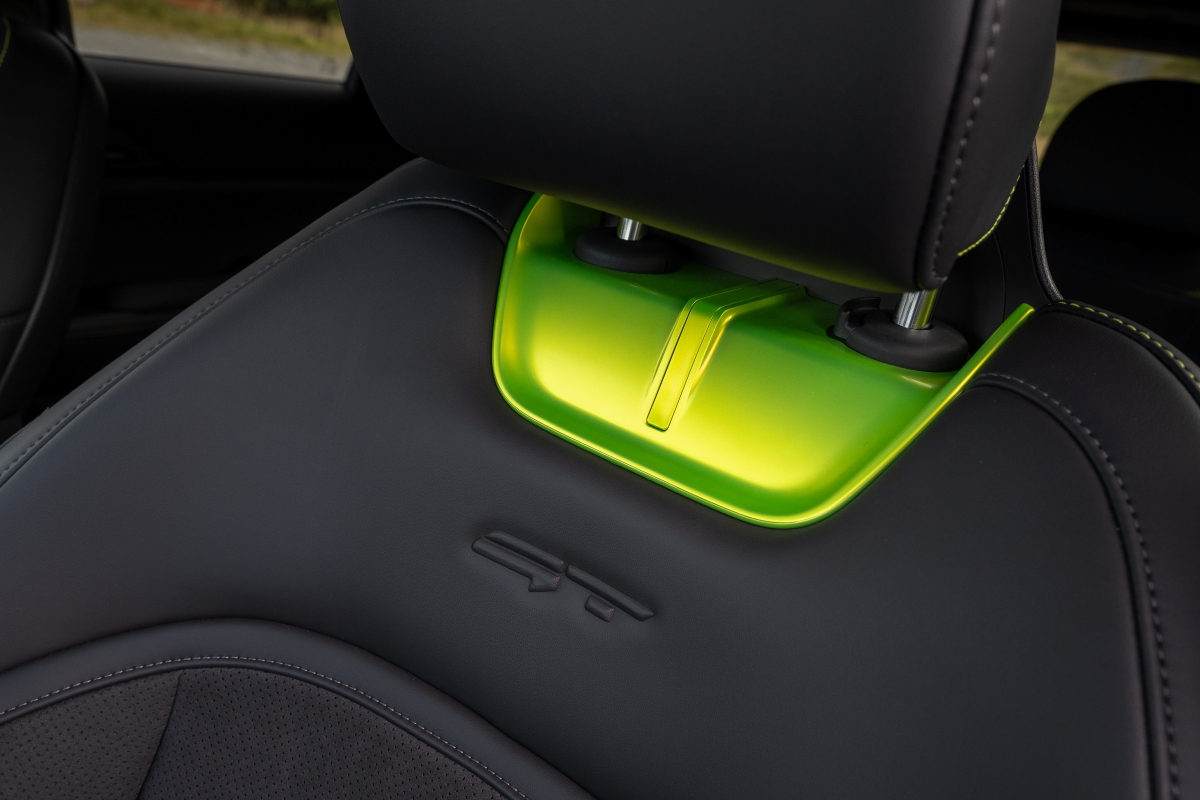 Original-32096-kia-ev5-gt-snow-white-pearl-interior-print-3600x2400-013.jpg