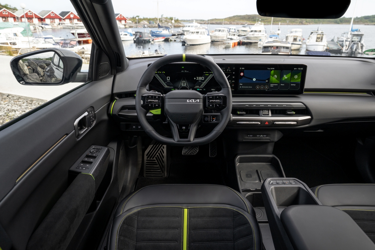 Original-32257-kia-ev4-gt-penta-metal-interior-print-3600x2400-002.jpg