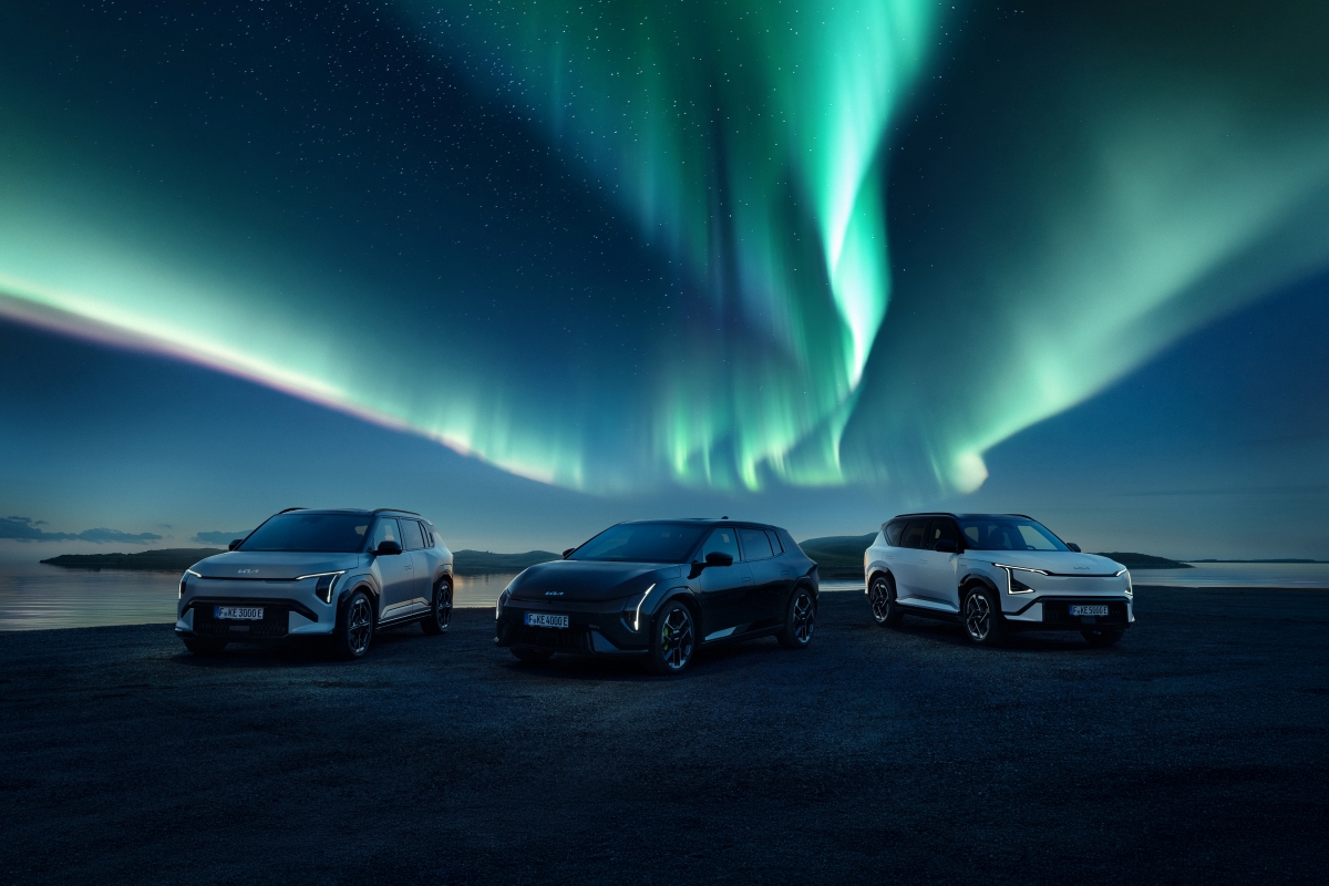 Original-32421-kia-ev-gt-lineup-print-3600x2400-001.jpg